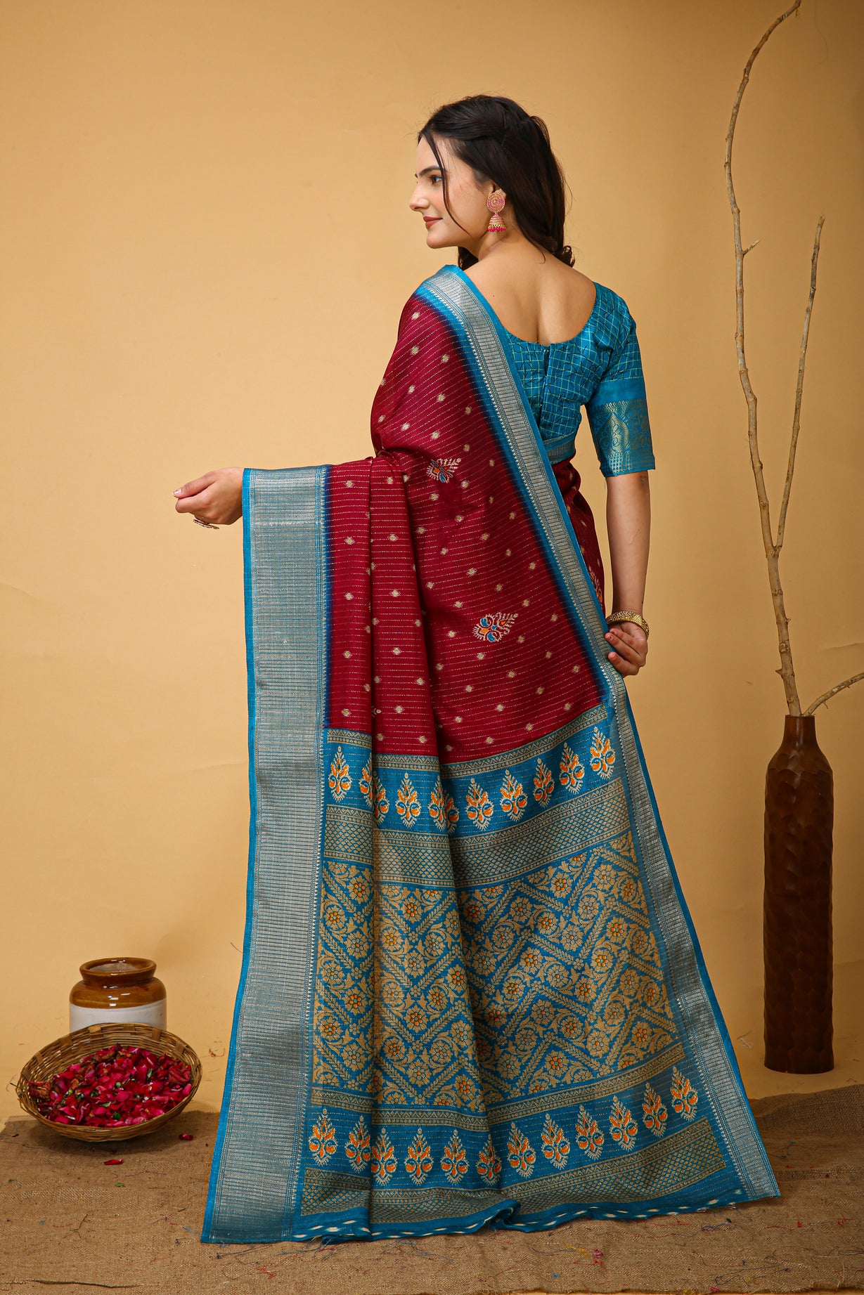 Dola Silk saree with blouse piece For Women