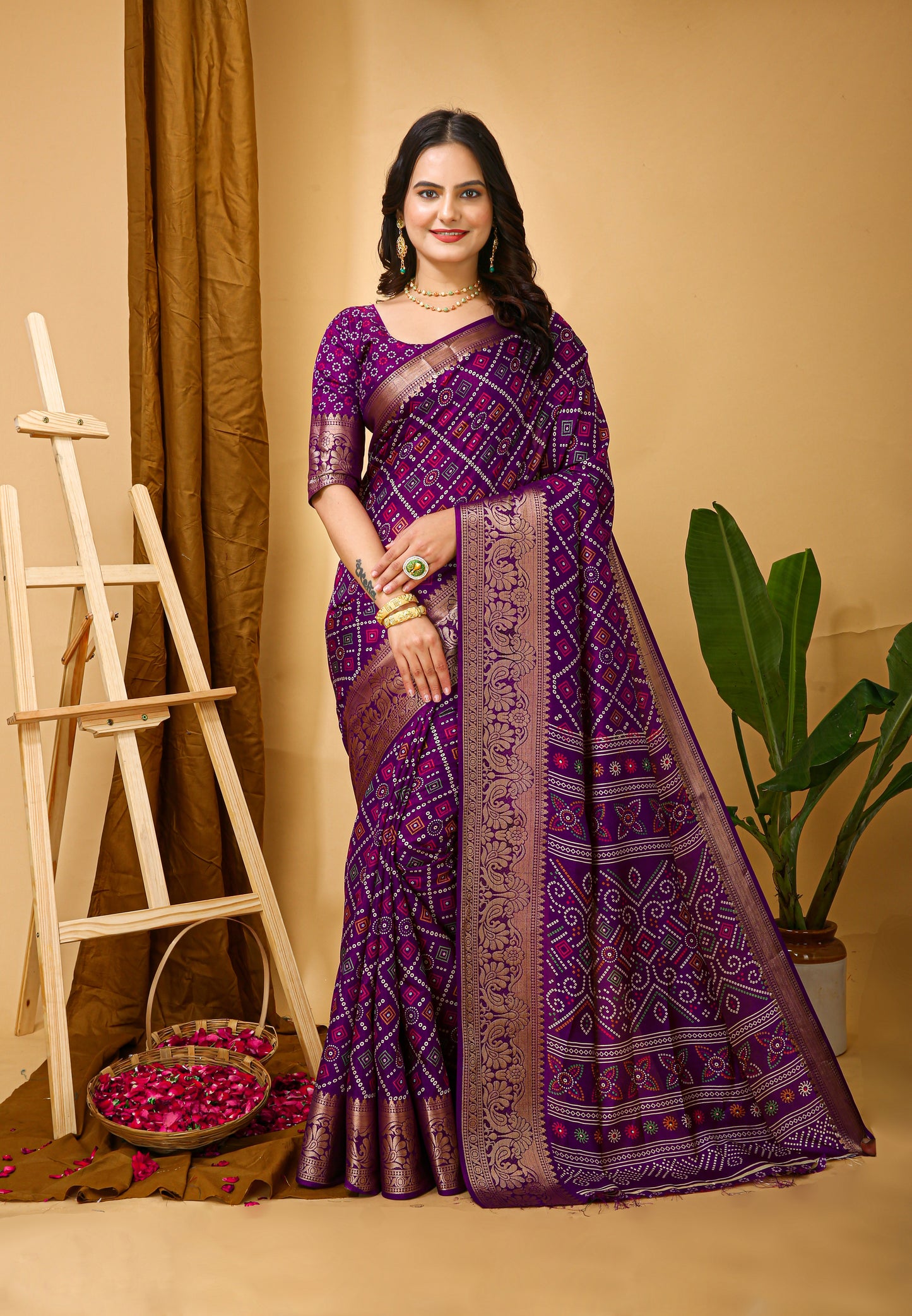 Bandhani Printed Zari Saree With Blouse Piece For Women