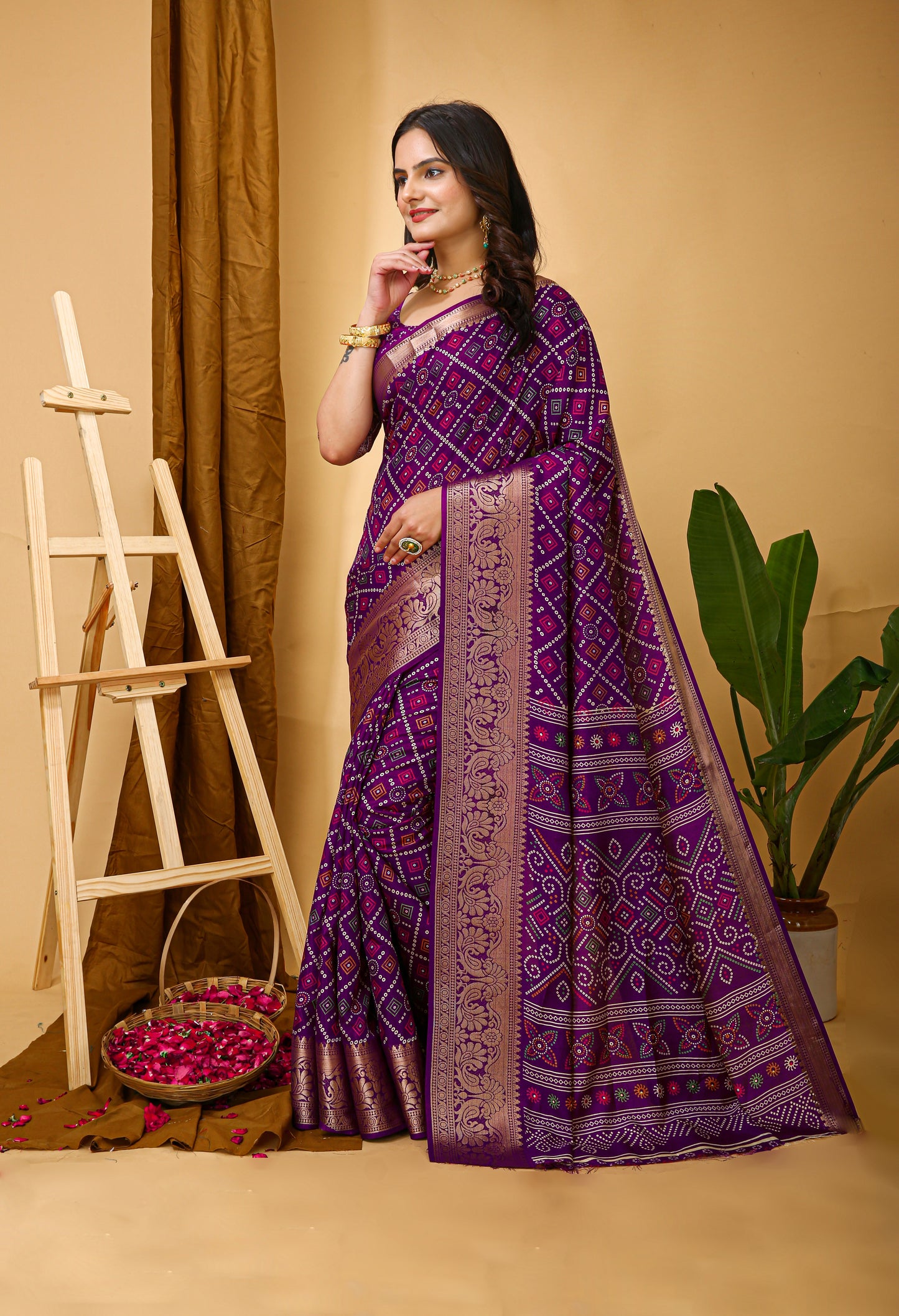 Bandhani Printed Zari Saree With Blouse Piece For Women
